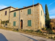 casa indipendente in vendita a Cortona in zona Camucia