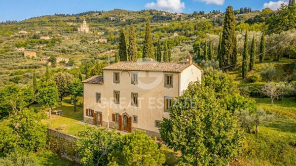 casa indipendente in vendita a Cortona in zona Casale