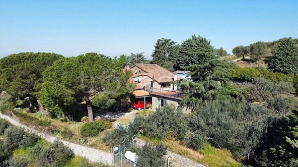 casa indipendente in vendita a Cortona in zona Casale