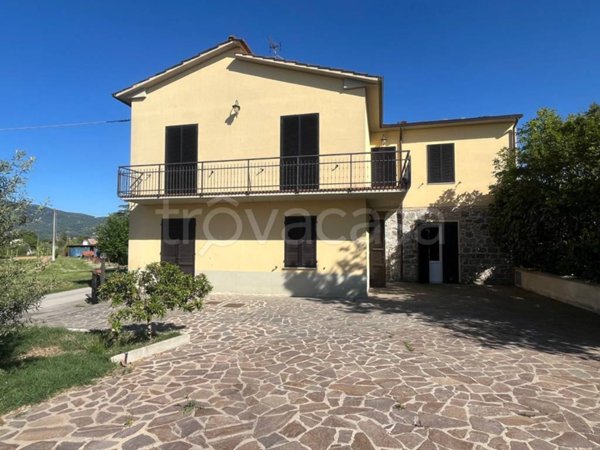 casa indipendente in vendita a Cortona in zona Santa Caterina