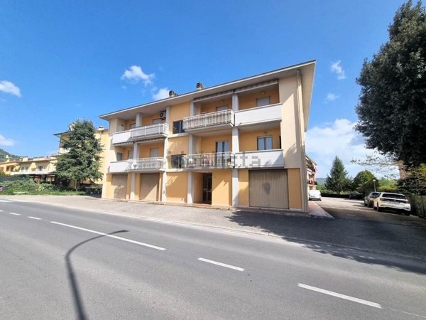 appartamento in vendita a Cortona in zona Camucia