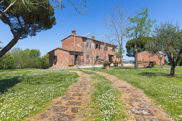 casale in vendita a Cortona in zona Casale