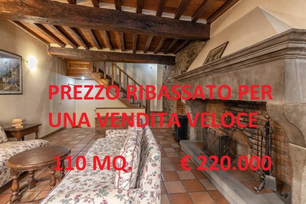 casa indipendente in vendita a Cortona
