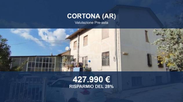 negozio in vendita a Cortona in zona Camucia