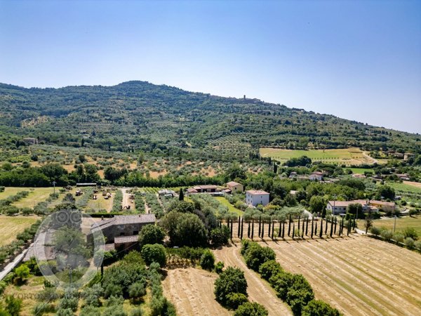 casale in vendita a Cortona in zona Casale