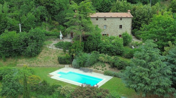 casale in vendita a Cortona in zona Casale