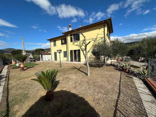 appartamento in vendita a Cortona in zona Pergo