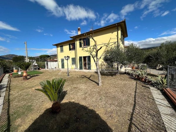 appartamento in vendita a Cortona in zona Pergo