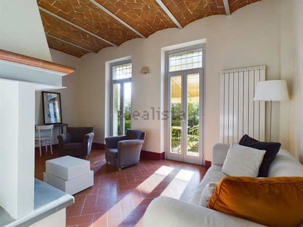 casa indipendente in vendita a Cortona in zona Casale