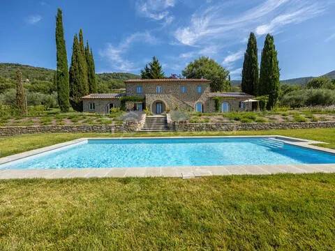 casa indipendente in vendita a Cortona