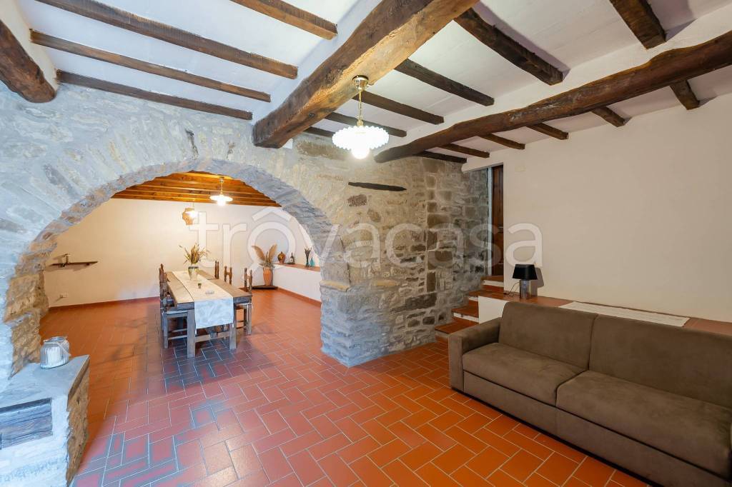 casa indipendente in vendita a Cortona in zona Cantalena