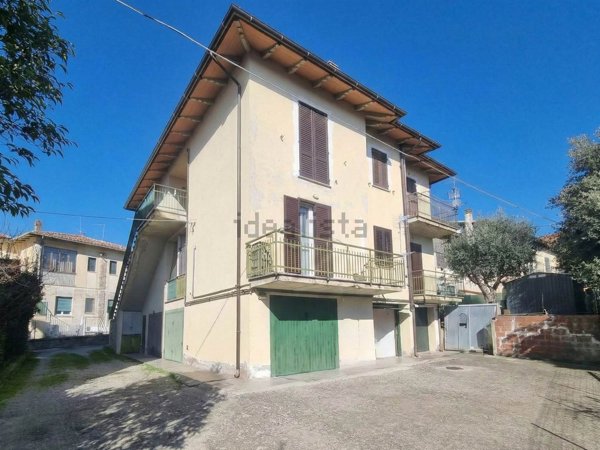 appartamento in vendita a Cortona in zona Camucia