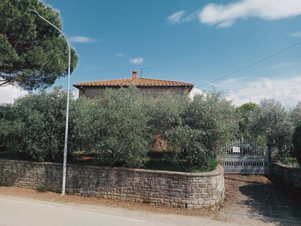 casa indipendente in vendita a Cortona in zona Casale