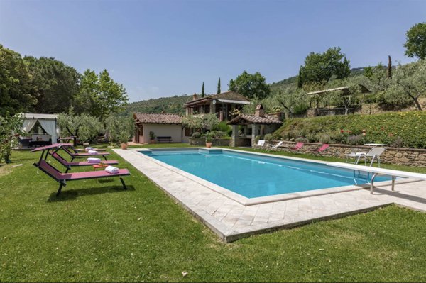 casa indipendente in vendita a Cortona in zona Casale