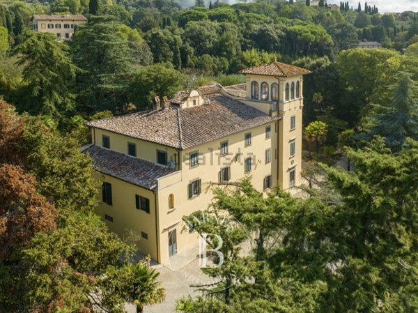 villa in vendita a Cortona