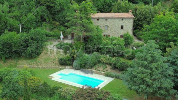 casa indipendente in vendita a Cortona in zona Casale