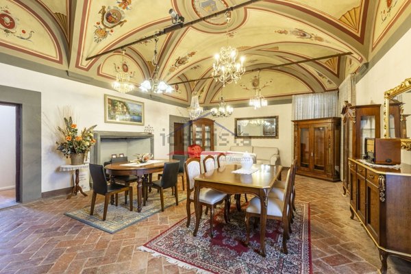 villa in vendita a Cortona
