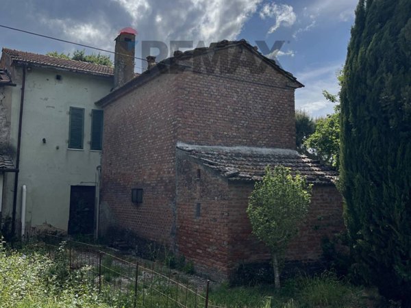 casa indipendente in vendita a Cortona in zona Pietraia