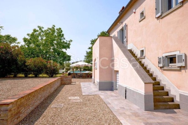 casa indipendente in vendita a Cortona