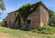 casa indipendente in vendita a Cortona