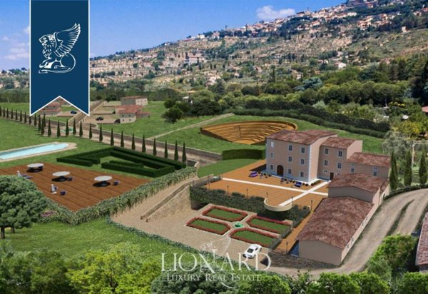casa indipendente in vendita a Cortona