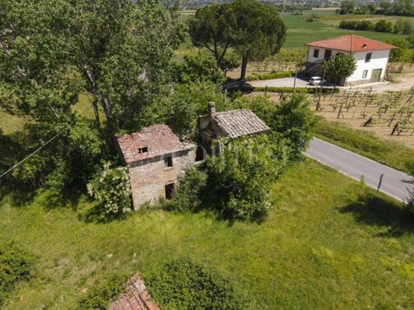 casa indipendente in vendita a Cortona in zona Fratta