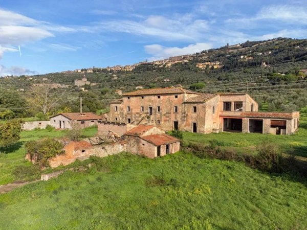 villa in vendita a Cortona