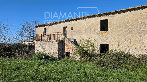 casale in vendita a Cortona