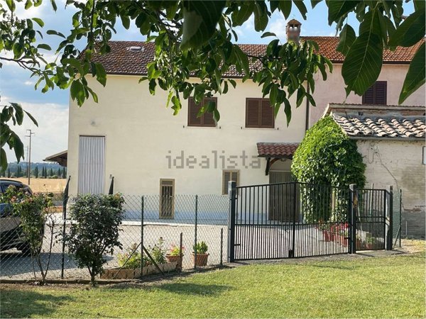 casa indipendente in vendita a Cortona in zona Chianacce