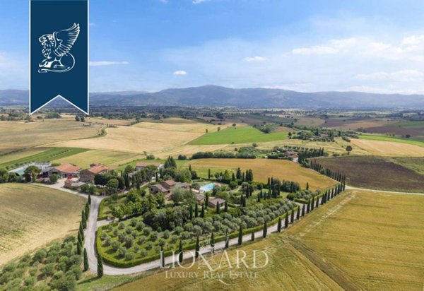 villa in vendita a Cortona