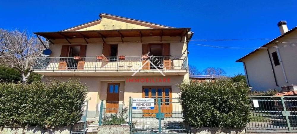 casa indipendente in vendita a Cortona in zona Teverina