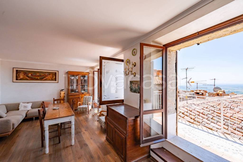 appartamento in vendita a Cortona