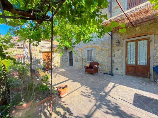 casale in vendita a Cortona