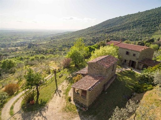 casale in vendita a Cortona in zona Casale