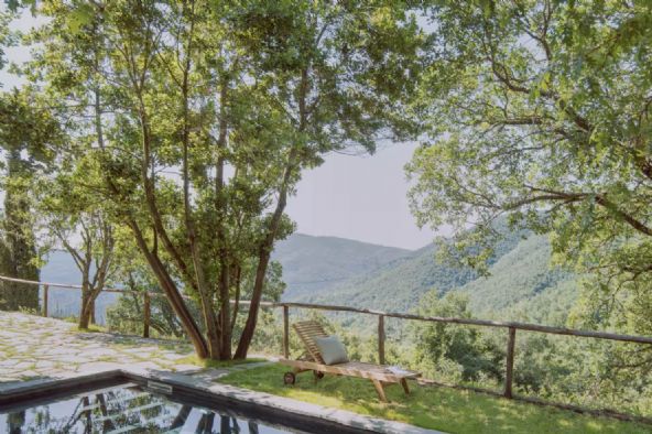 casa indipendente in vendita a Cortona in zona Pierle