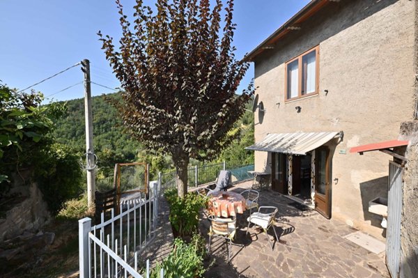 casa semindipendente in vendita a Cortona in zona Pierle