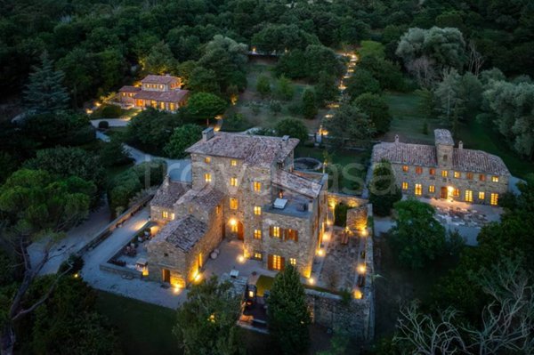villa in vendita a Cortona