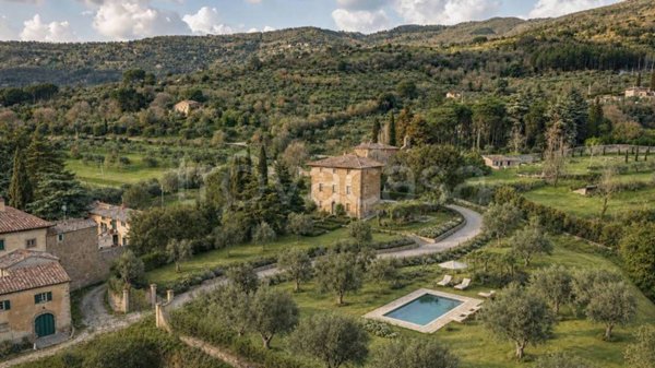 casa indipendente in vendita a Cortona in zona Sodo