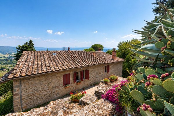 casa indipendente in vendita a Cortona in zona Sodo