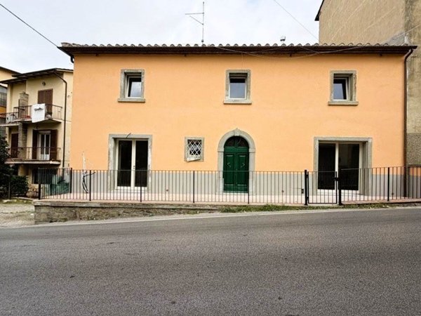 appartamento in vendita a Cortona in zona Camucia