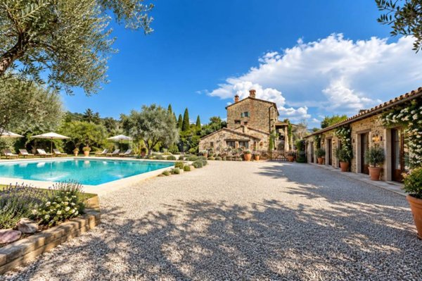 casa indipendente in vendita a Cortona in zona Casale