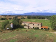 casa indipendente in vendita a Cortona