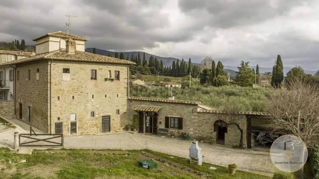casa indipendente in vendita a Cortona in zona Casale