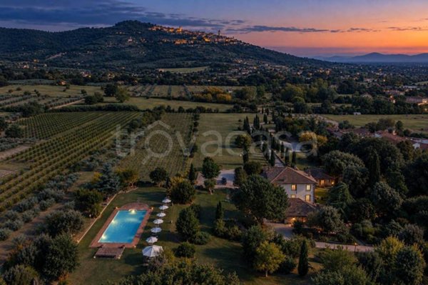 casa indipendente in vendita a Cortona in zona San Pietro a Cegliolo