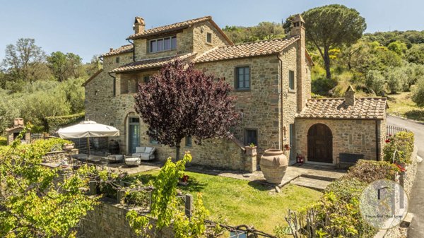 casa indipendente in vendita a Cortona in zona Casale