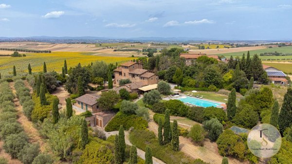 casa indipendente in vendita a Cortona in zona Casale