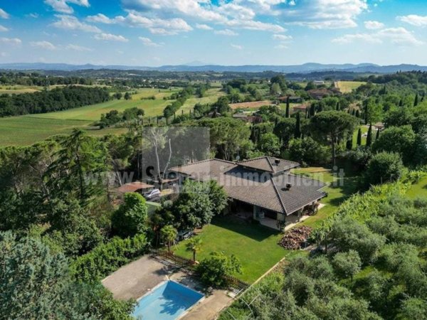 casa indipendente in vendita a Foiano della Chiana