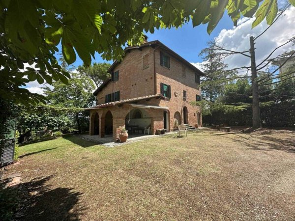 casa indipendente in vendita a Foiano della Chiana in zona Pozzo della Chiana