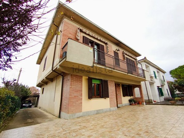 casa indipendente in vendita a Foiano della Chiana