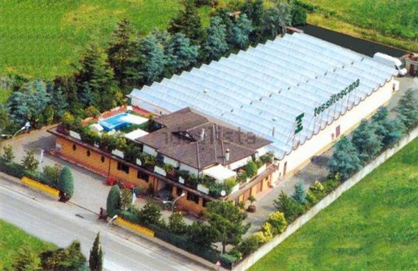 locale commerciale in vendita a Foiano della Chiana